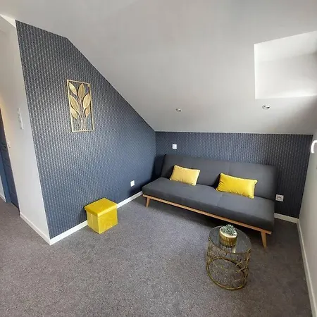 La Maison Du 19 - 130m2 - Sur Loire - Climatisees Дом отдыха *