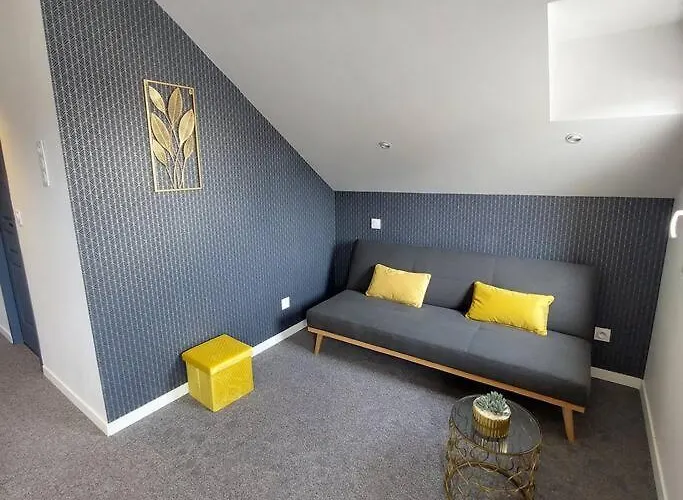 La Maison Du 19 - 130m2 - Sur Loire - Climatisees بيت للعطل *