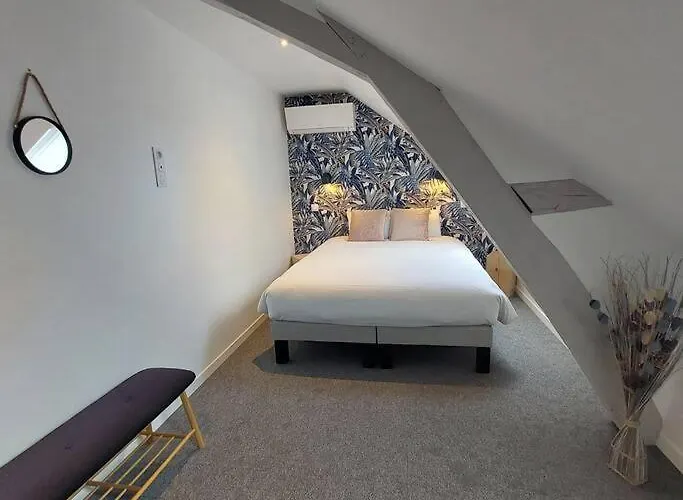 La Maison Du 19 - 130m2 - Sur Loire - Climatisees * Les Rosiers