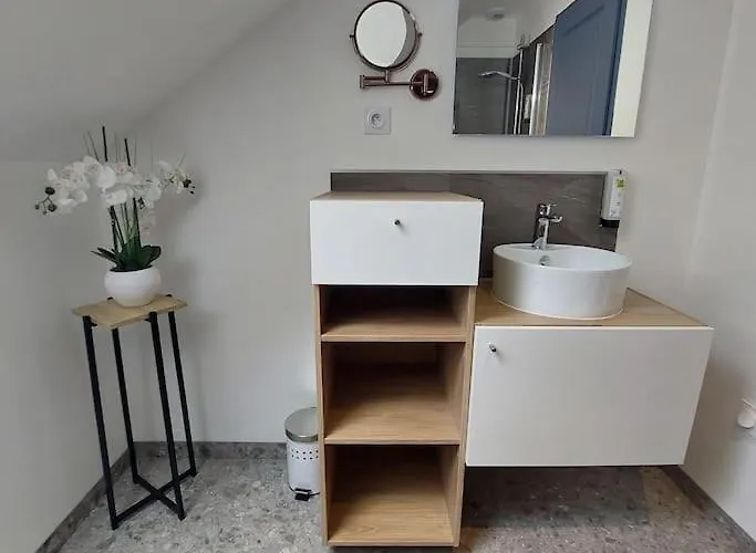 La Maison Du 19 - 130m2 - Sur Loire - Climatisees Les Rosiers