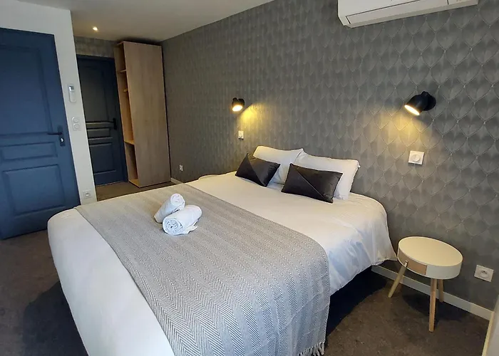 La Maison Du 19 - 130m2 - Sur Loire - Climatisees Feriehus Les Rosiers